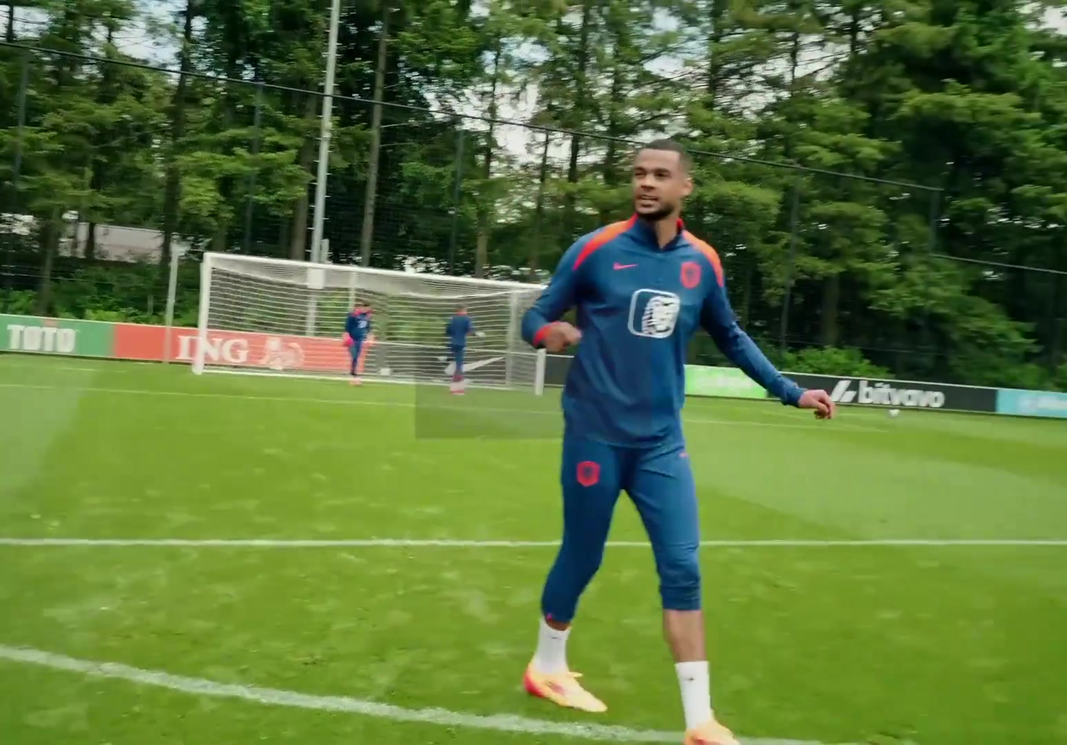 荷兰备战欧洲杯射门训练，谁能扛起郁金香进